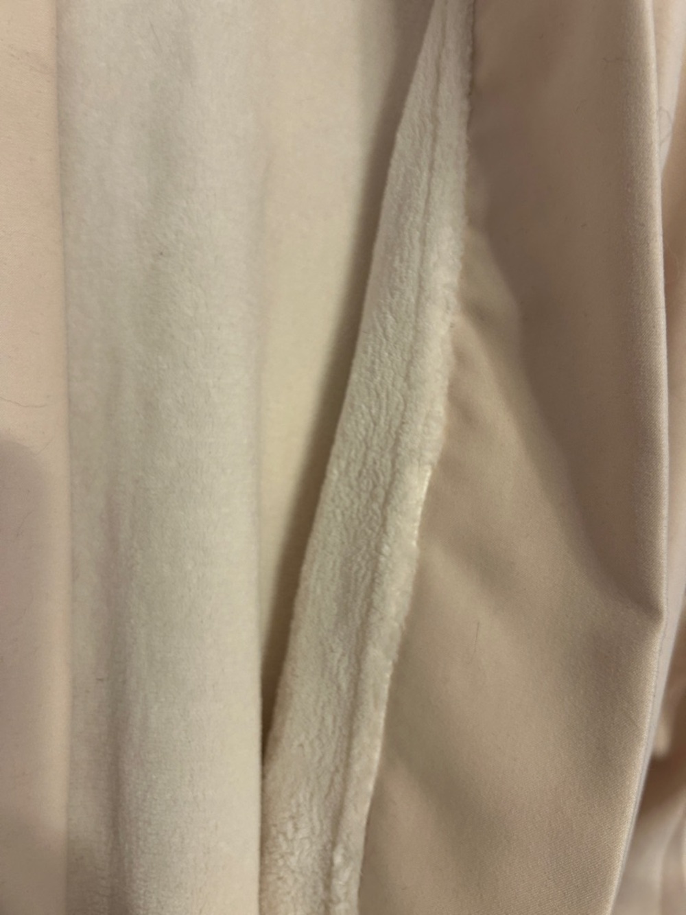 Embroidered Cream Spa Robe with Belt - Picture 4 of 9